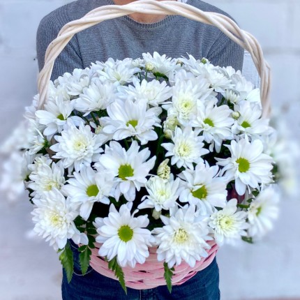 Корзина с белой хризантемой - купить с доставкой в по Ямному